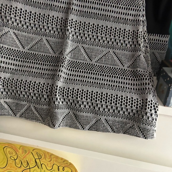 Luc Fontaine Geometric Black and White Long Sleeve Mini Dress Size 04 - Picture 13 of 16